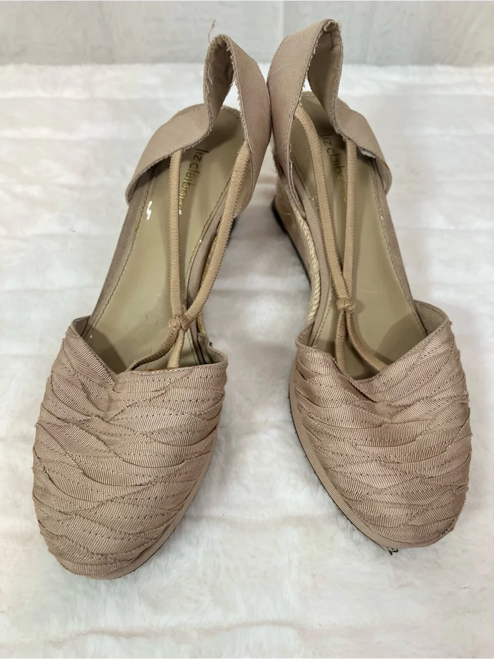 Liz Claiborne Bria Espadrille Wedges Beige Textured Ribbon Size 8.5 Slip On Heel